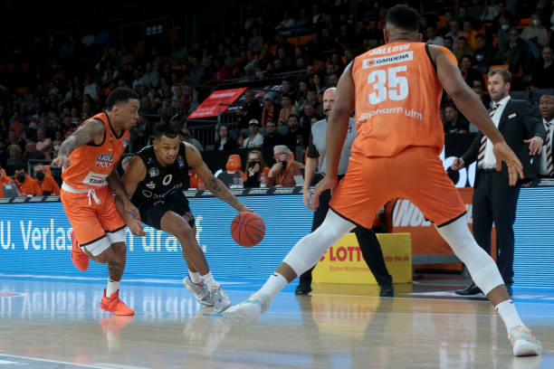 山东在主场 山东在主场