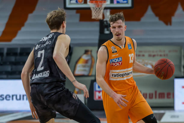 的传球后瞄 的传球后瞄